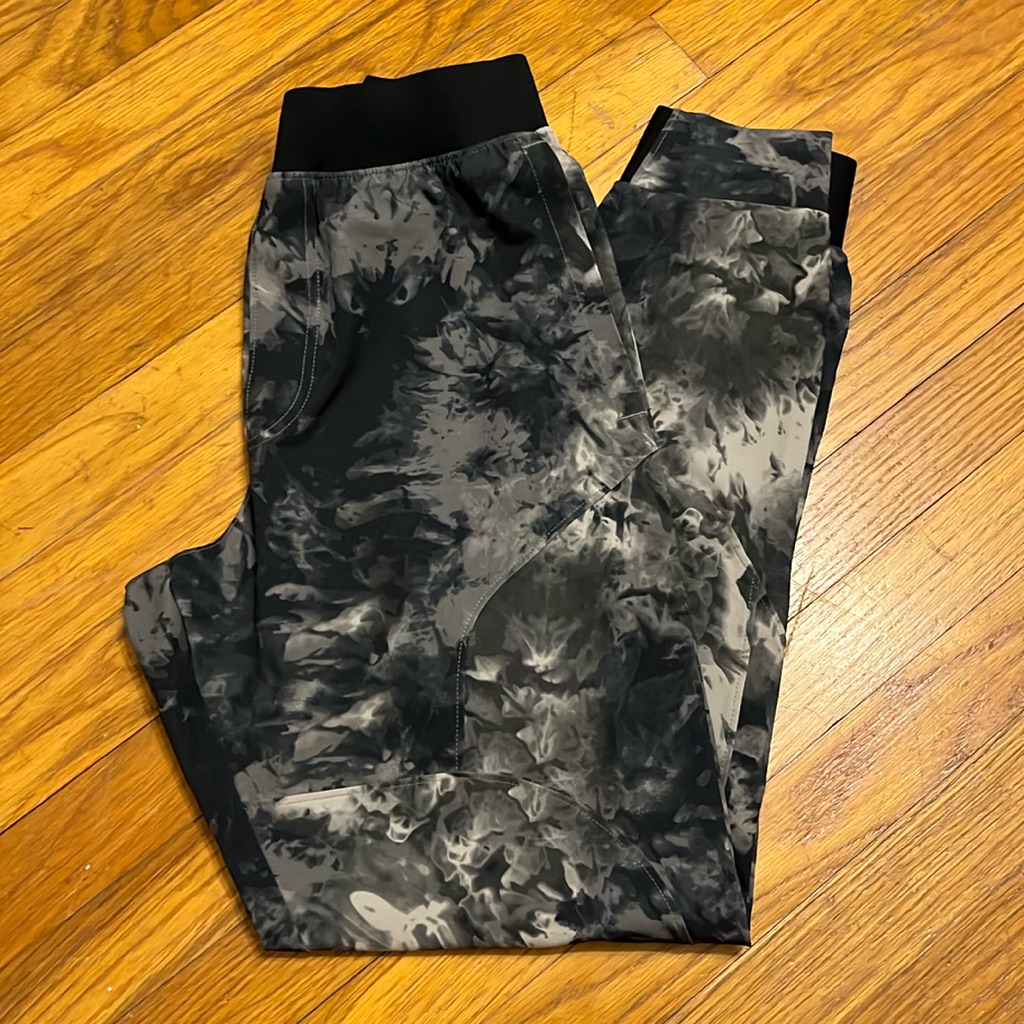 Under Armour Green Unstoppable Jogger Size Small Fitted